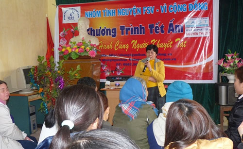 VP FAST Hà Nôi – Tết ấm cùng người khuyết tật đơn thân Thanh Trì
