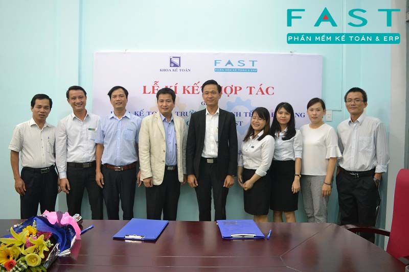 FAST Đà Nẵng hợp tác ứng dụng phần mềm kế toán Fast Accounting Online vào giảng dạy tại trường Đại học Kinh tế Đà Nẵng.