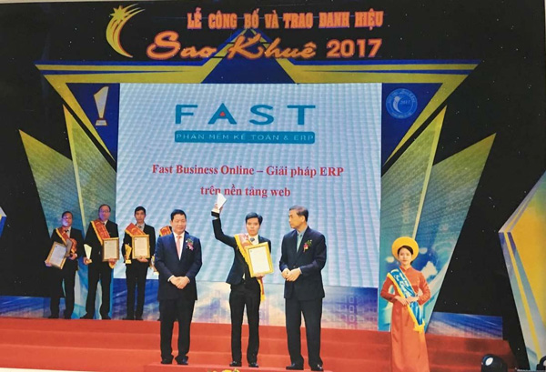 Fast Business Online nhận giải thưởng Sao Khuê 2017