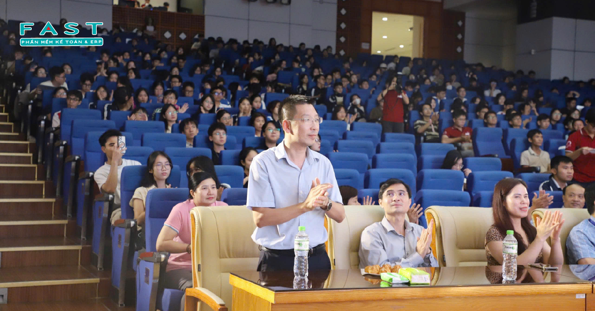 Anh Nguyễn Duy Hiển - Đại diện FAST tham dự đêm chung kết 