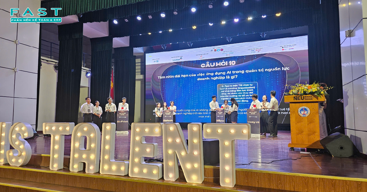 Các đội tranh tài tại đêm chung kết 