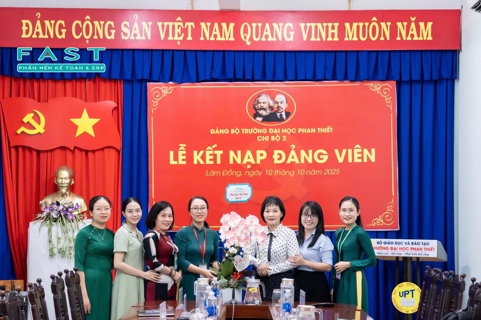 fast-tri-an-ngay-nha-giao-viet-nam-20-11-nam-2025-12