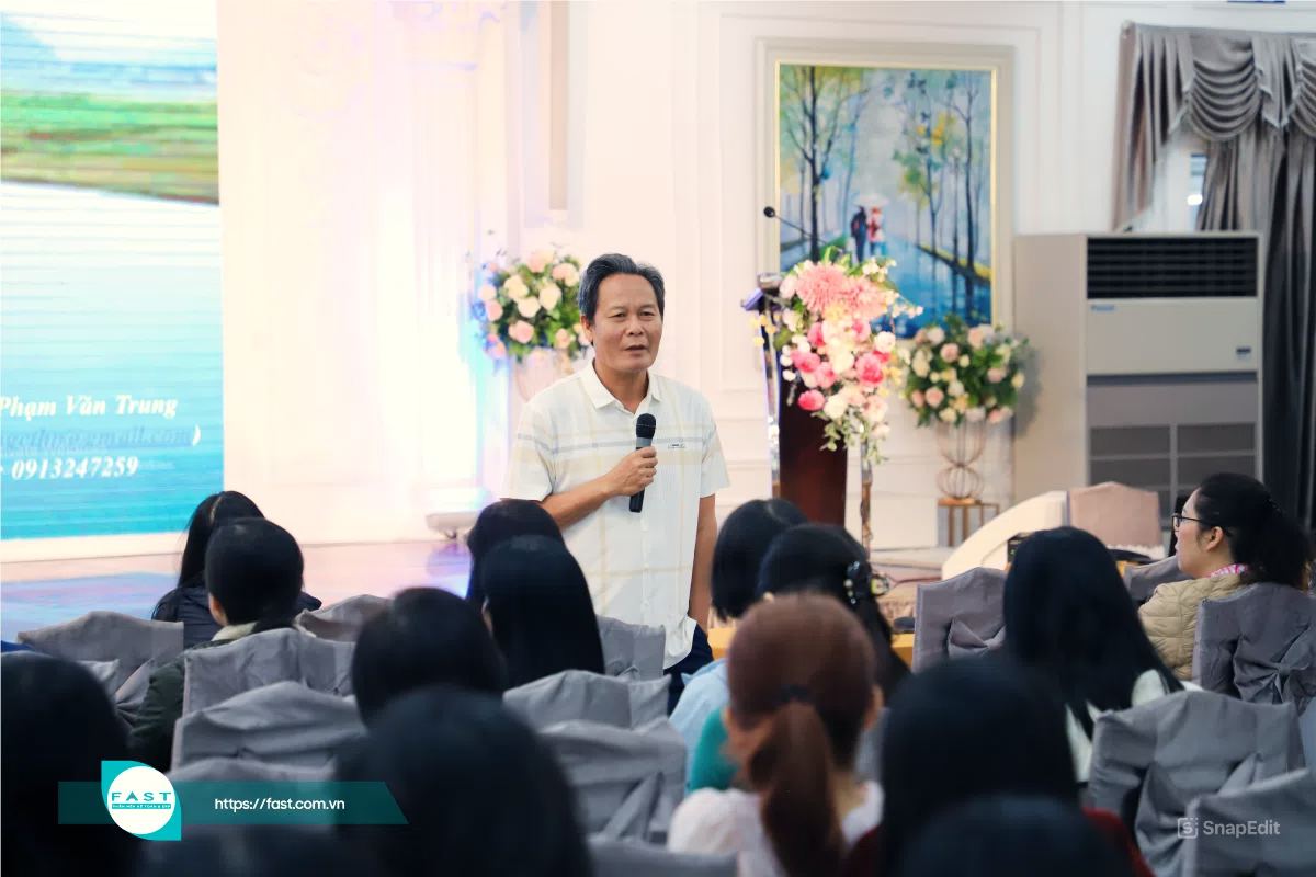 Diễn giả chính của buổi tọa đàm – Ông Phạm Văn Trung – chuyên gia tư vấn thuế, nguyên Trưởng phòng Pháp chế, Cục Thuế TP Hải Phòng