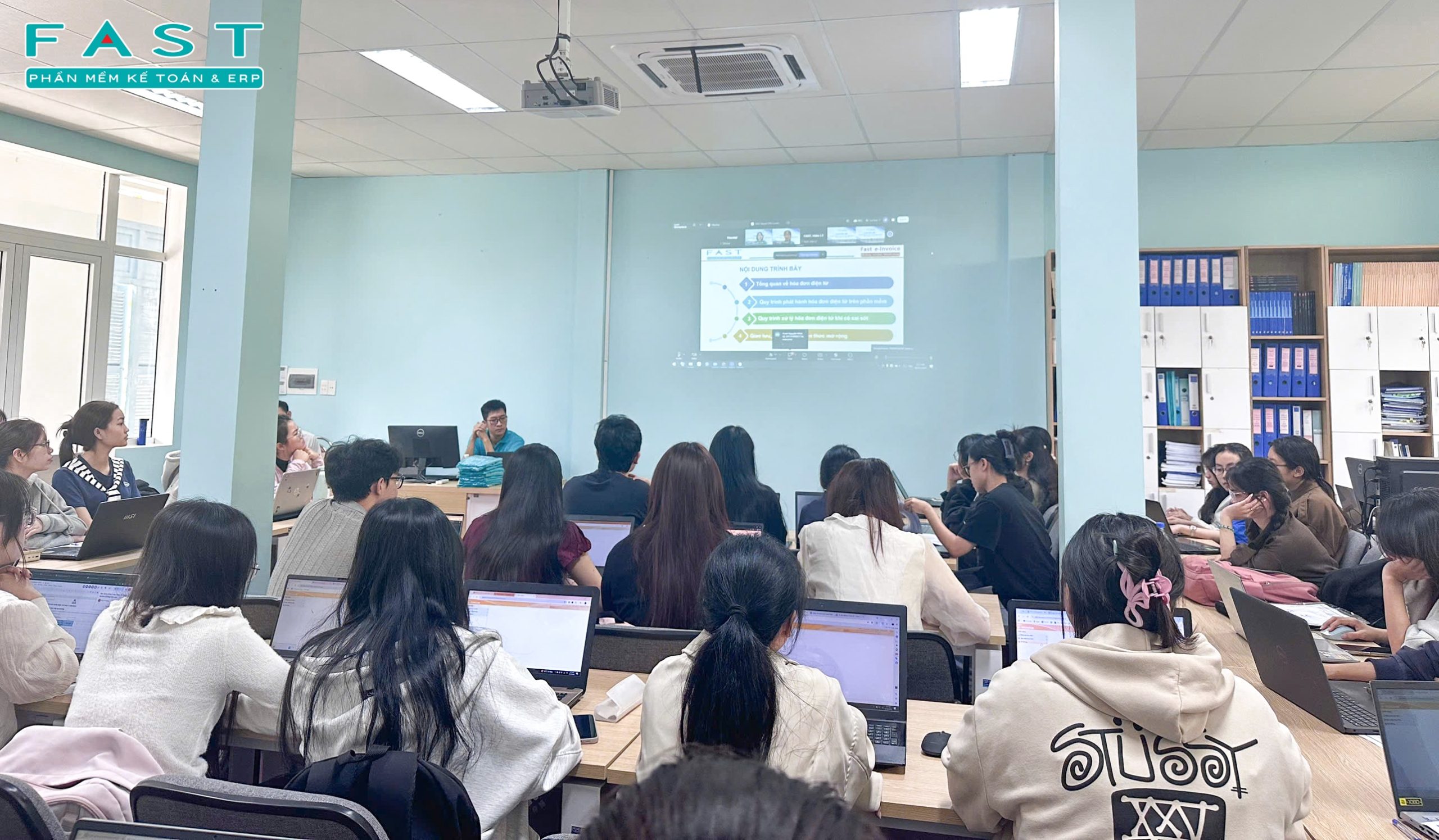 FAST tổ chức chuyên đề hóa đơn điện tử tại Đại học Kinh tế - Đại học Đà Nẵng