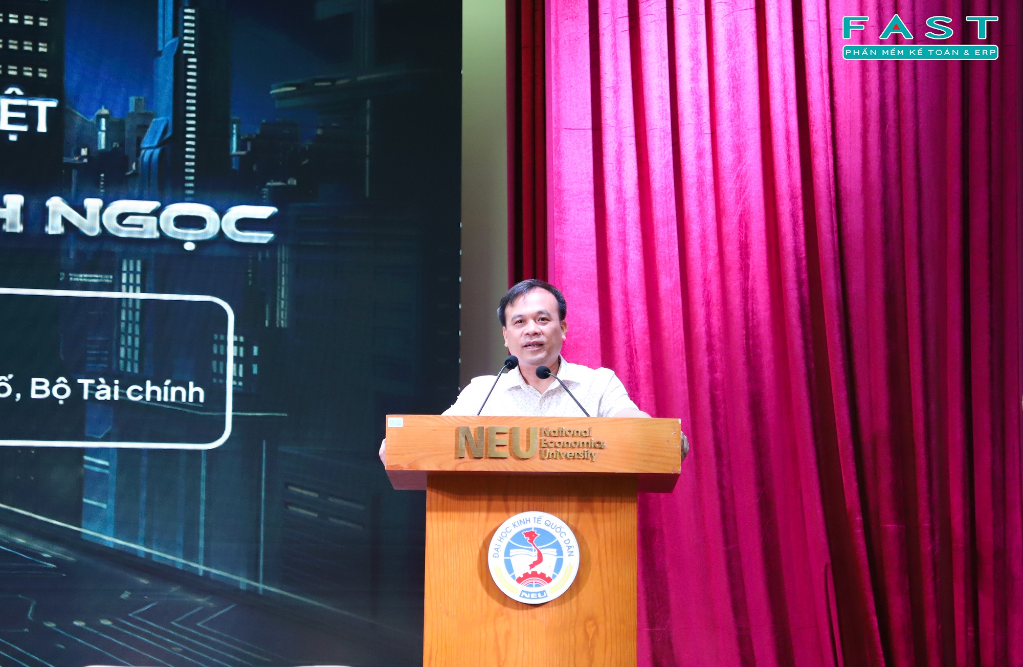 FAST tham dự lễ công bố cuộc thi MIS TALENT 2026