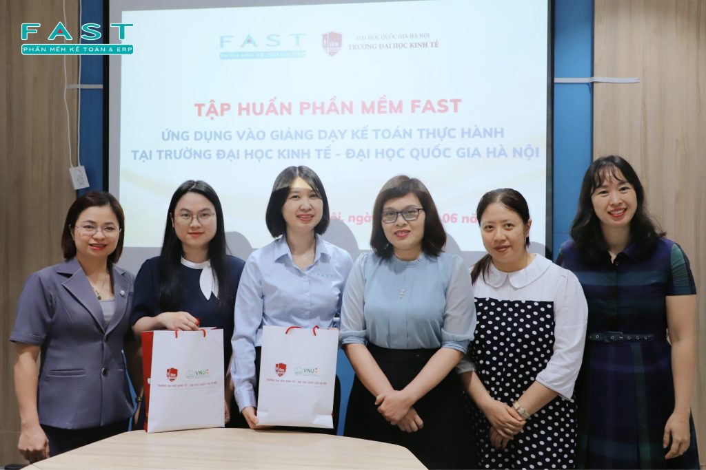 Tập huấn các giải pháp phần mềm FAST cho trường Đại học Kinh tế - ĐHQGHN
