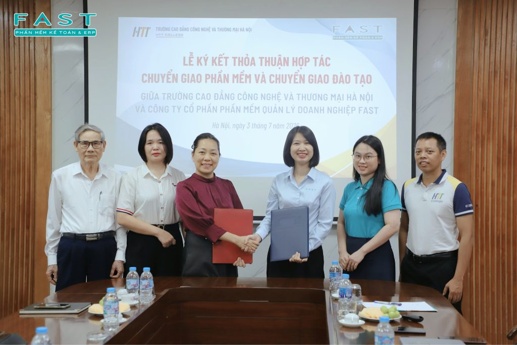 FAST ký thỏa thuận hợp tác cùng Cao đẳng Công nghệ và Thương mại Hà Nội